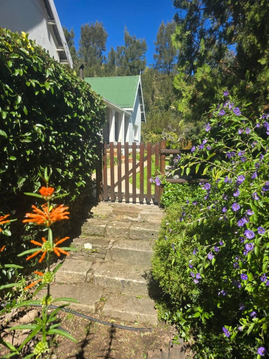 9 Bedroom Property for Sale in Lady Grey Eastern Cape